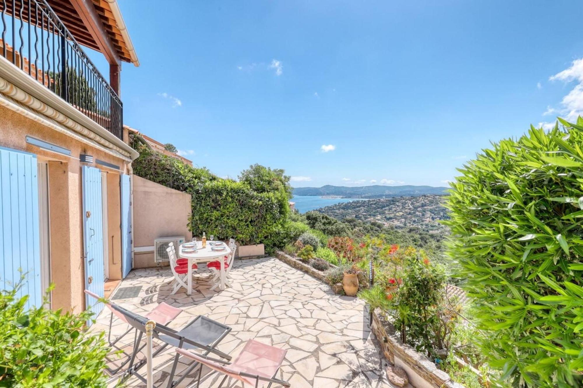 Ferienwohnung Exceptional View In Saint-Clair For 4 People Le Lavandou Exterior foto